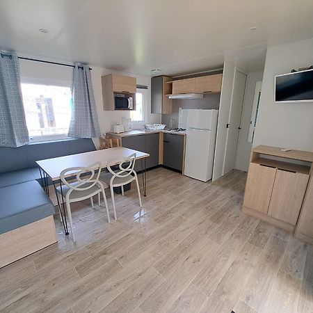 Camping Sainte Mere Eglise מראה חיצוני תמונה