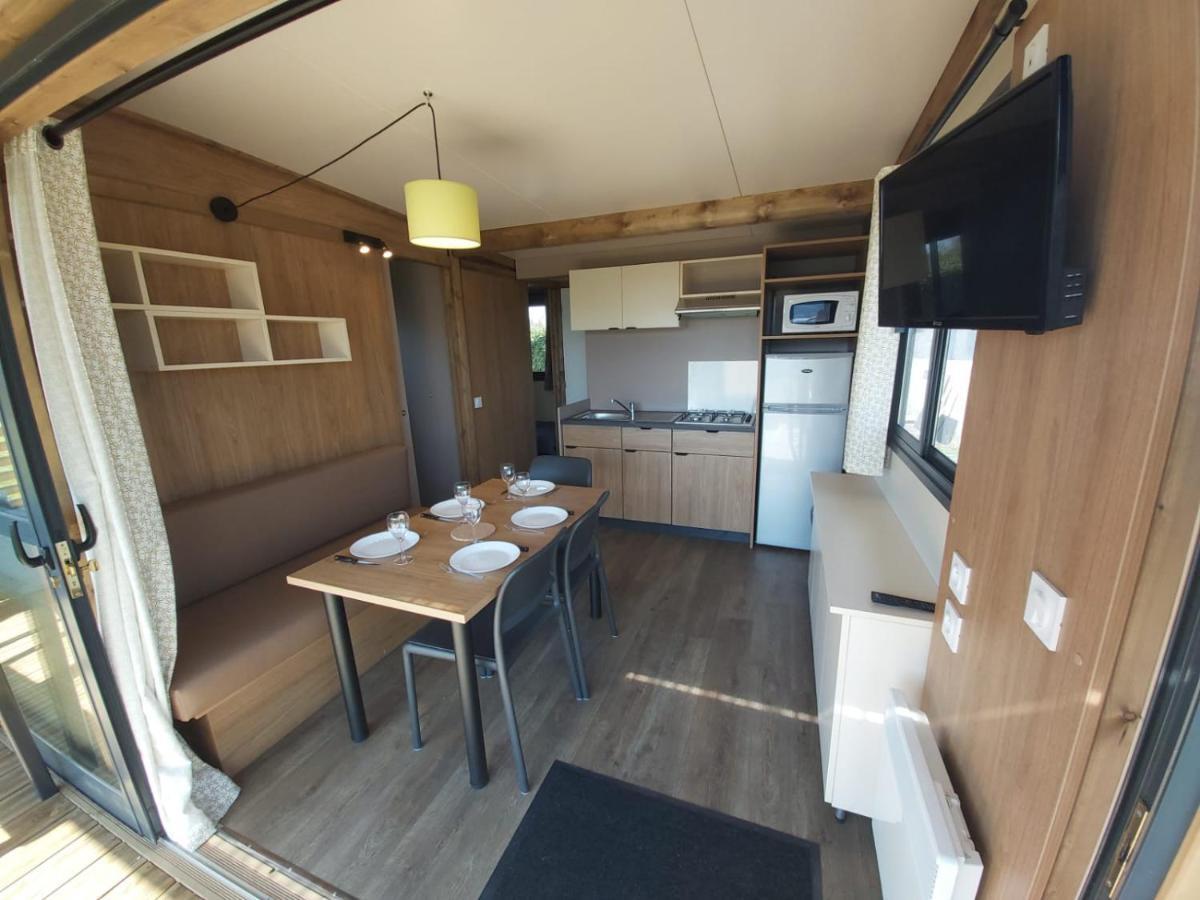 Camping Sainte Mere Eglise מראה חיצוני תמונה