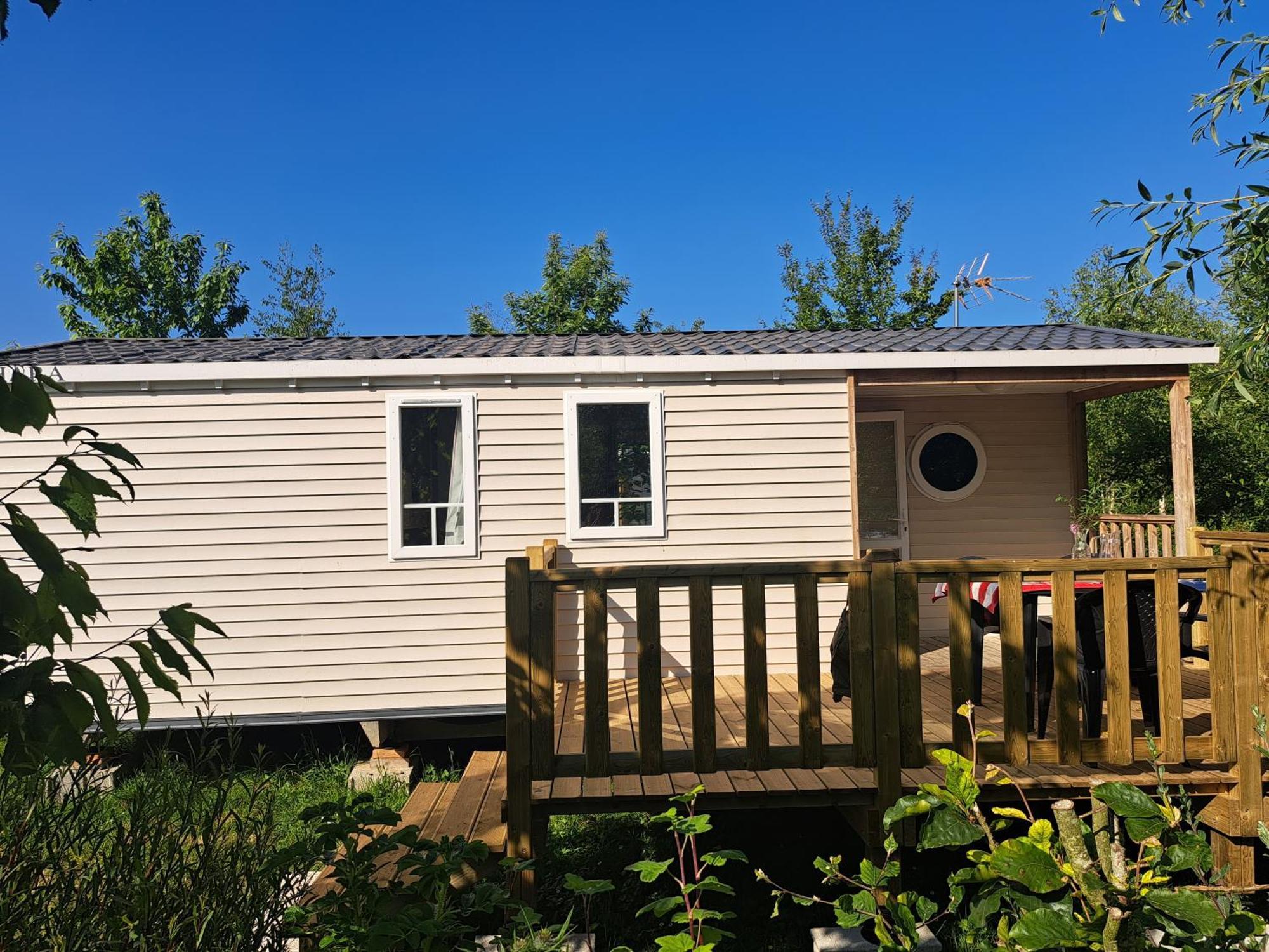 Camping Sainte Mere Eglise מראה חיצוני תמונה